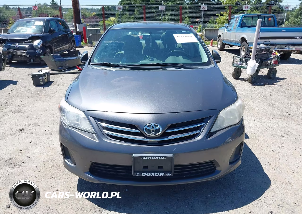 2013 Toyota Corolla Le VIN:2T1BU4EE2DC114103 - 13