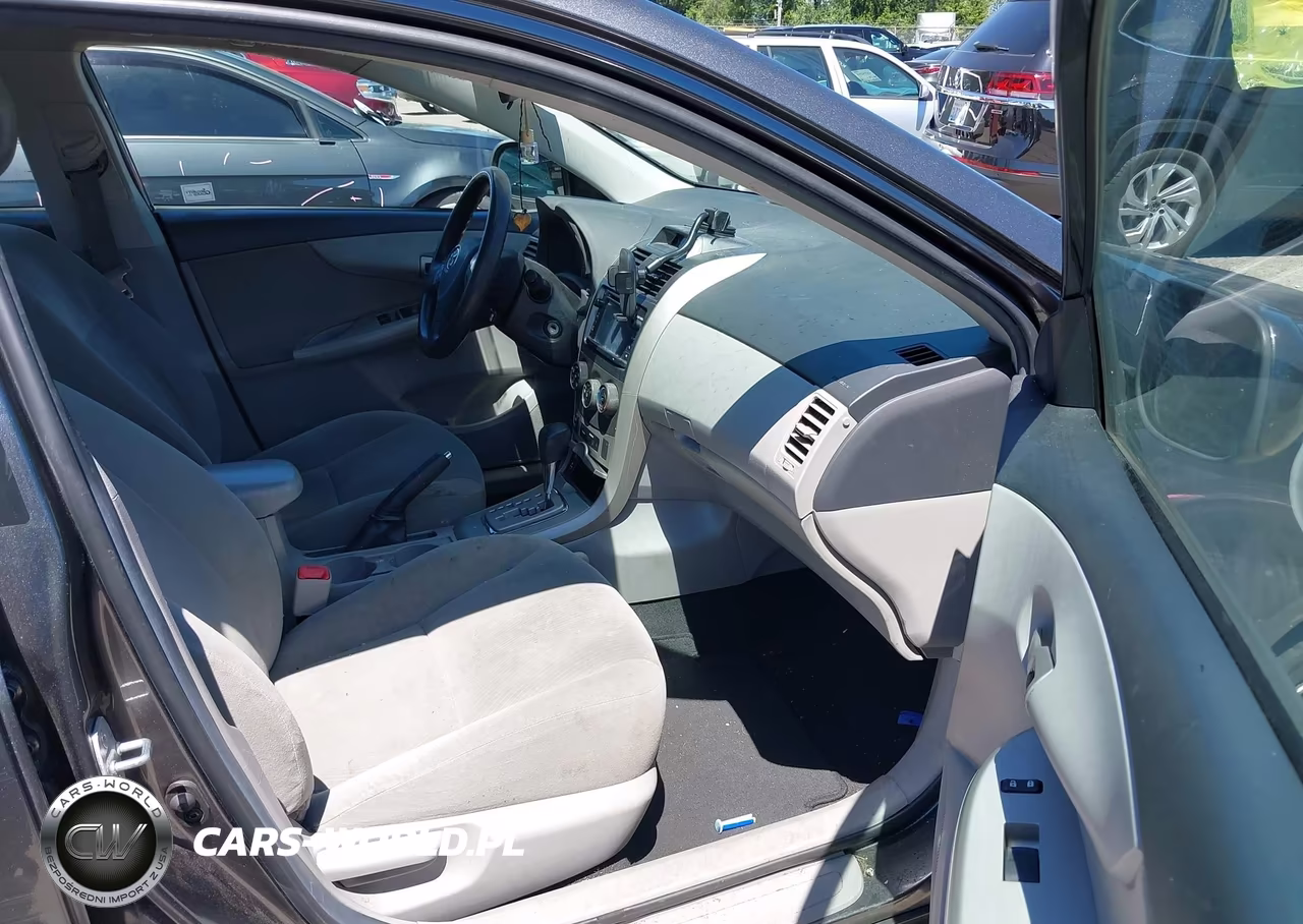 2013 Toyota Corolla Le VIN:2T1BU4EE2DC114103 - 5