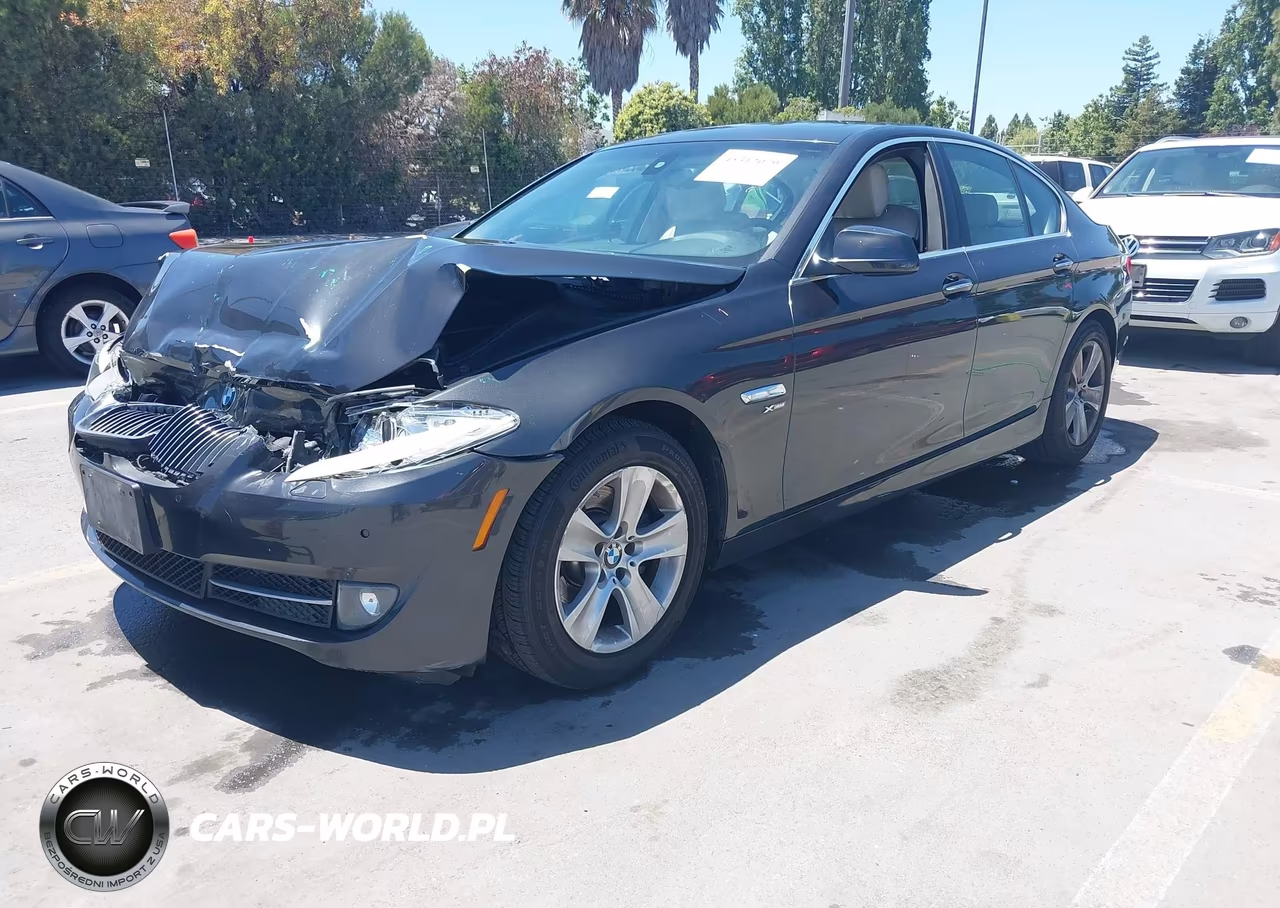 2012 BMW 528I xDrive VIN:WBAXH5C56CDW11172 - 2