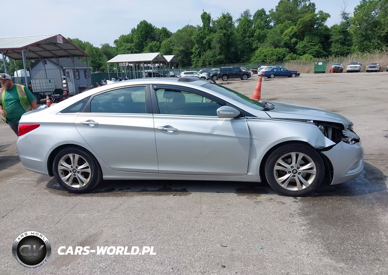 2011 Hyundai Sonata Limited VIN:5NPEC4AC8BH303109 - 13