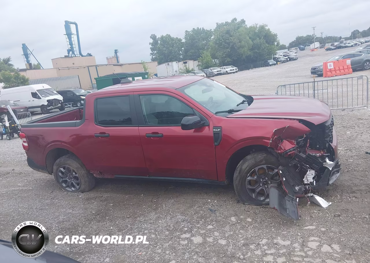2025 Ford Maverick Xlt VIN:3FTTW8JA2SRA17001 - 12