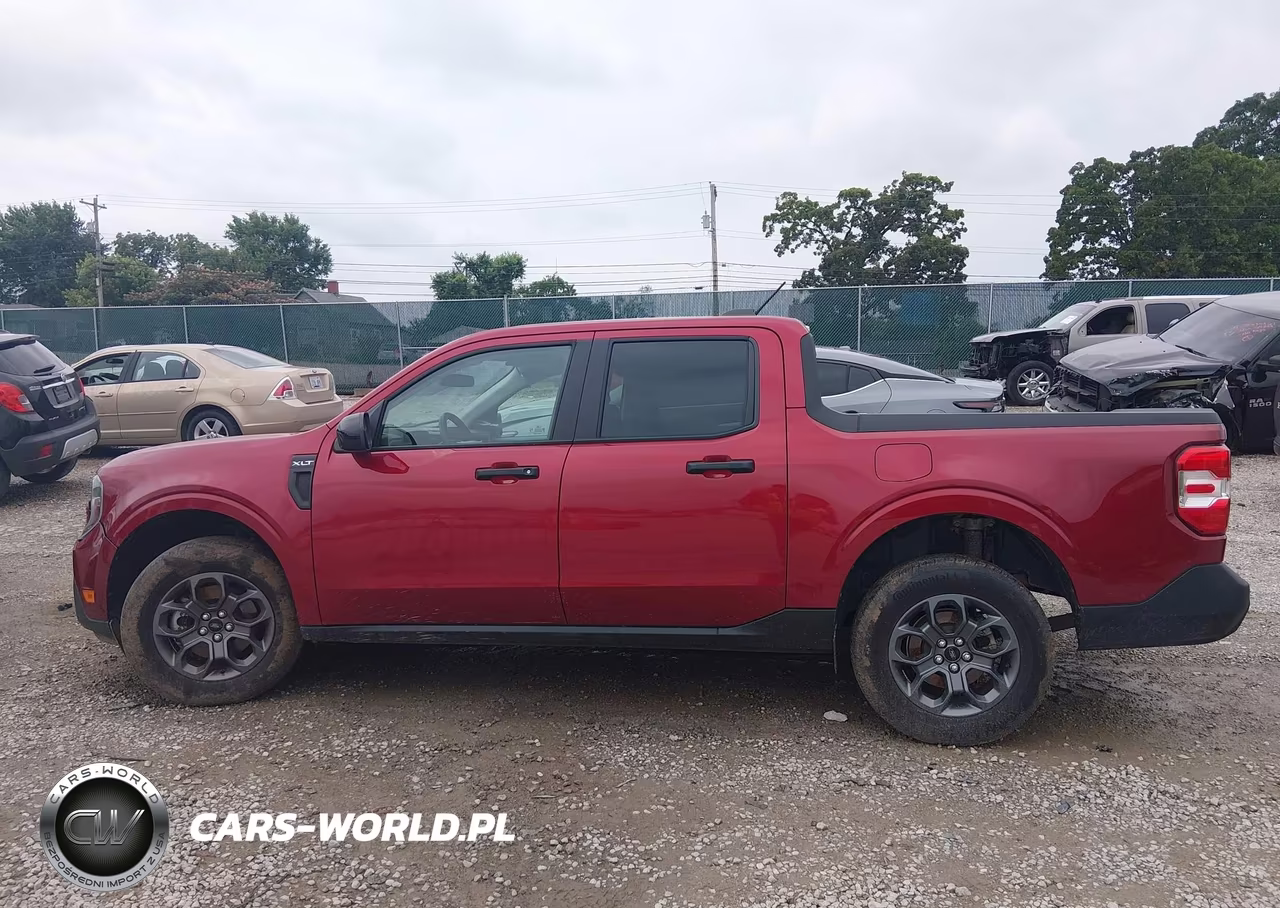 2025 Ford Maverick Xlt VIN:3FTTW8JA2SRA17001 - 13