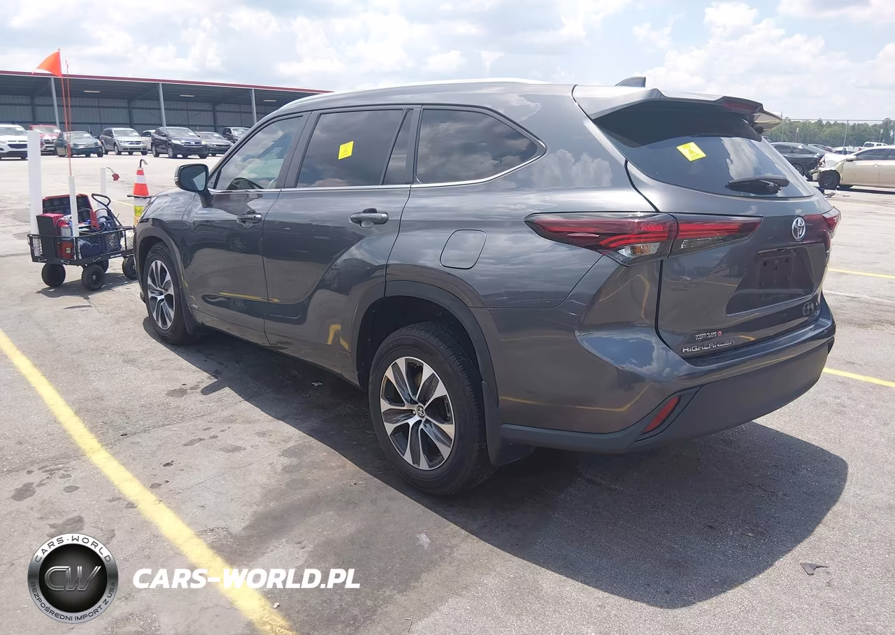 2025 Toyota Highlander Hybrid Xle VIN:5TDKBRCHXSS656280 - 3