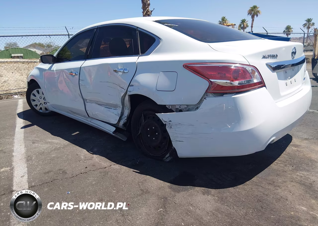 2013 Nissan Altima 2.5 S VIN:1N4AL3AP0DN539354 - 3