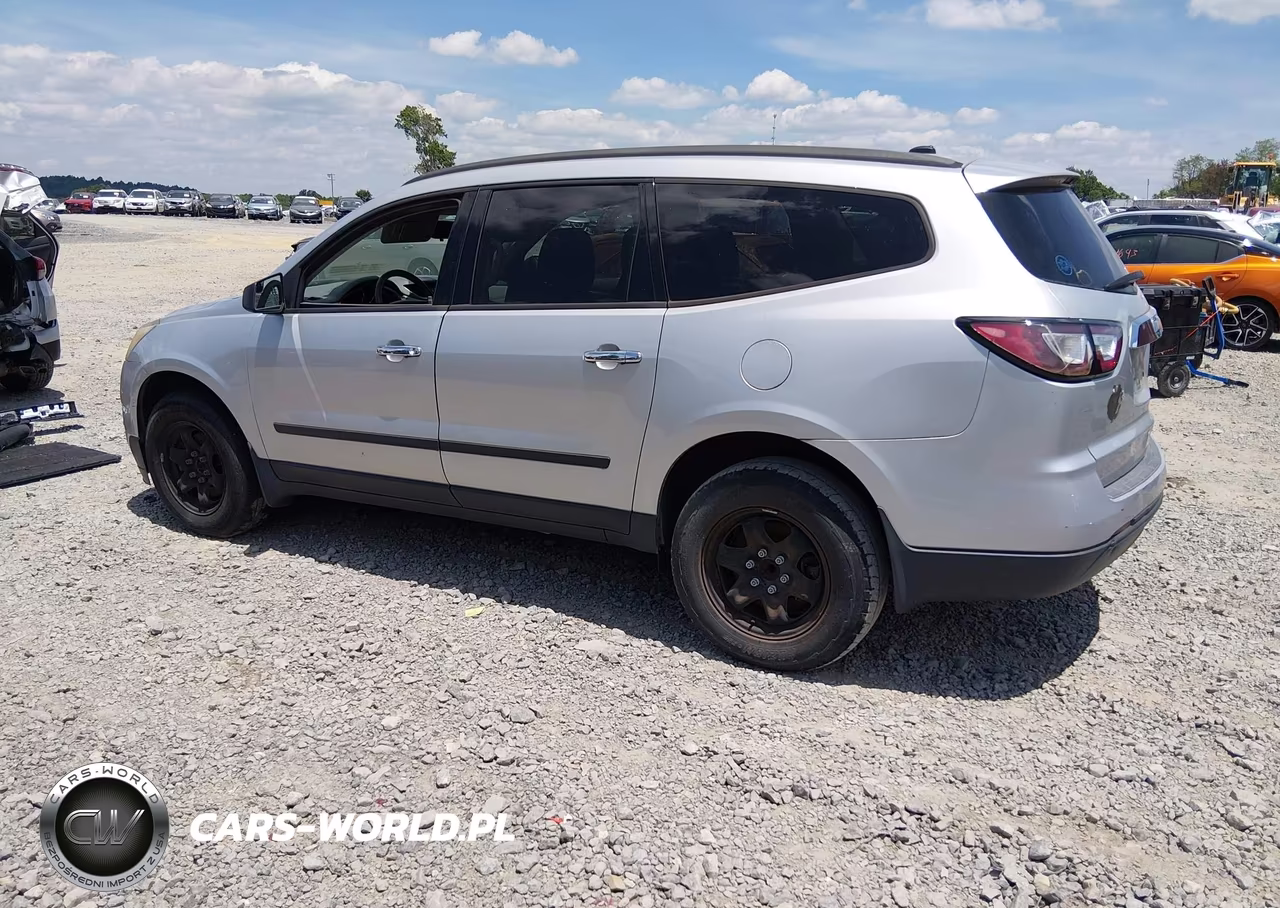 2013 Chevrolet Traverse Ls VIN:1GNKRFKD8DJ188128 - 3