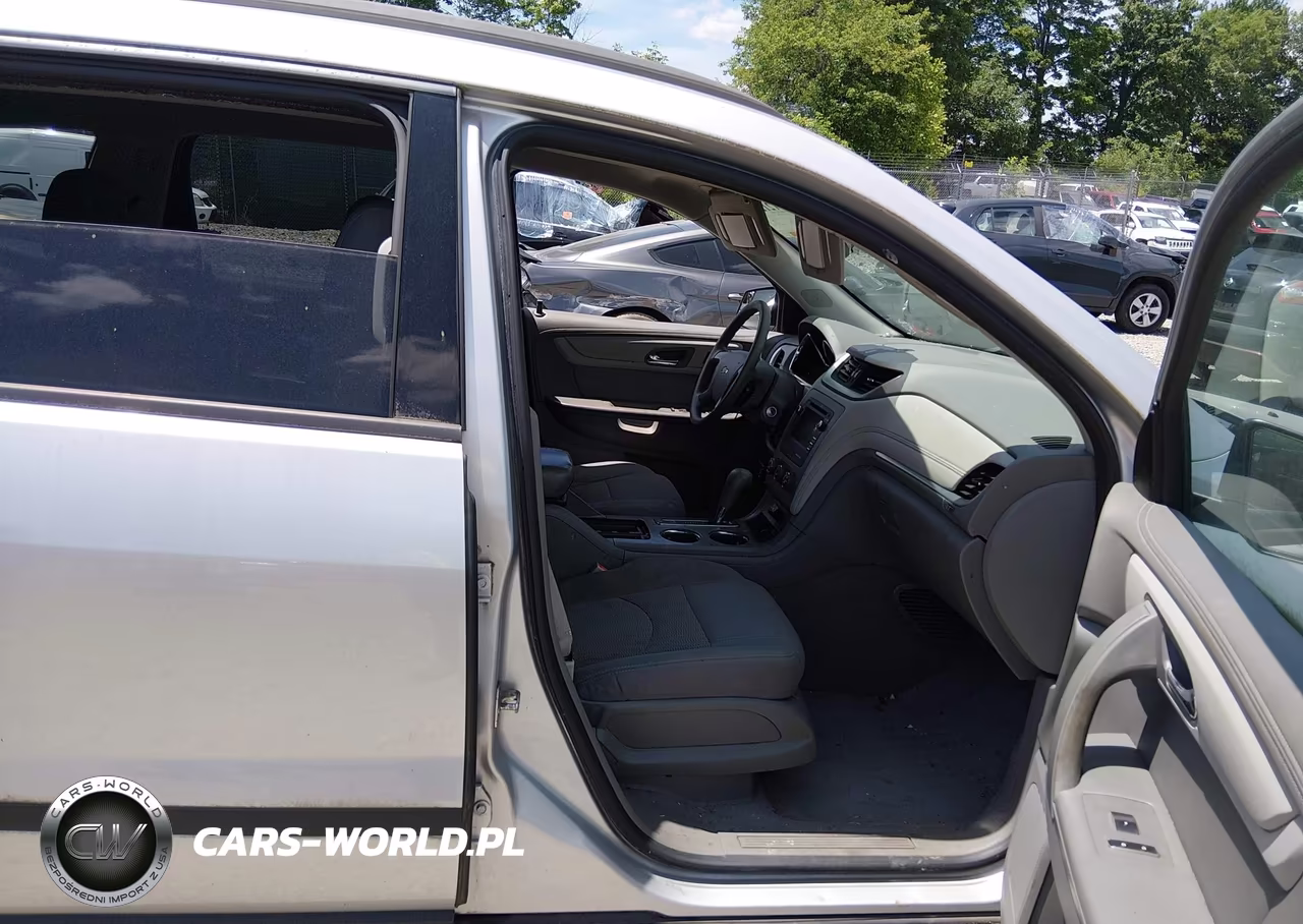 2013 Chevrolet Traverse Ls VIN:1GNKRFKD8DJ188128 - 5