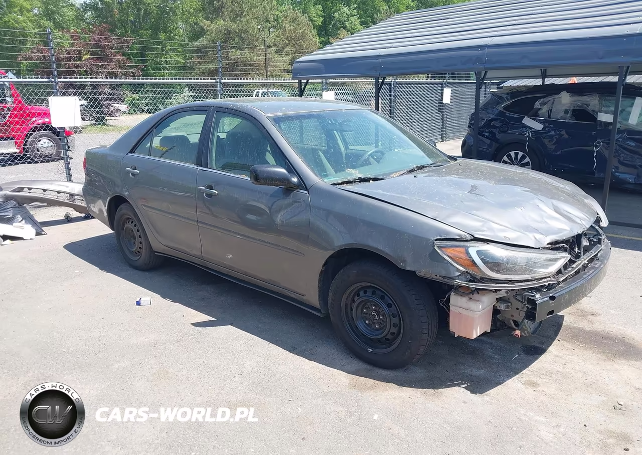 2005 Toyota Camry Le – zdjęcie 1 z 16