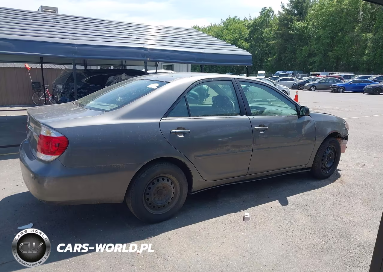 2005 Toyota Camry Le VIN:4T1BE32K35U593665 - 13