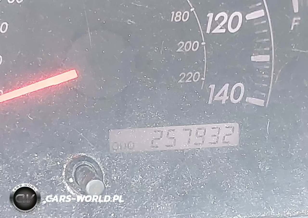 2005 Toyota Camry Le VIN:4T1BE32K35U593665 - 15
