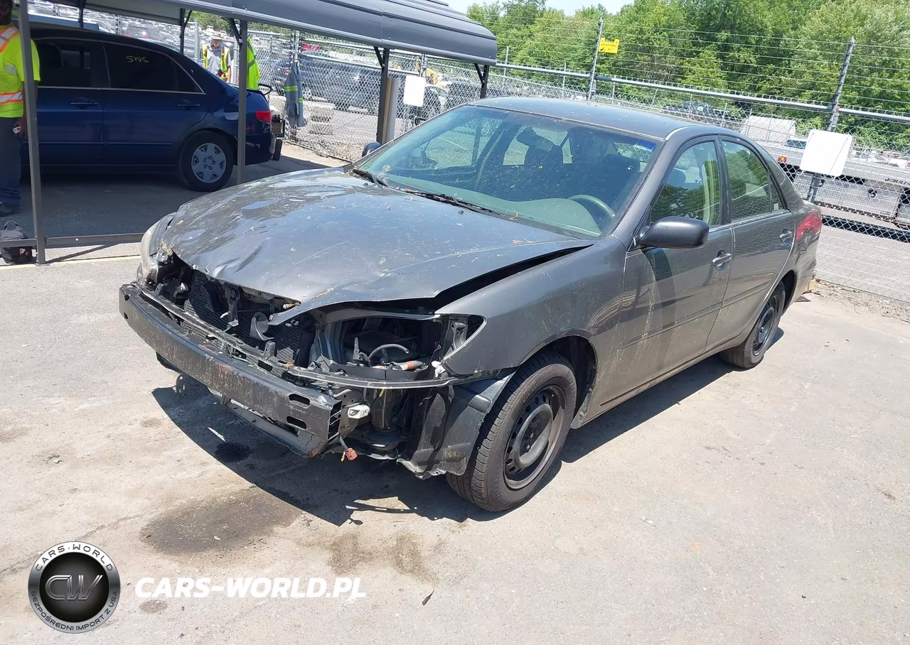 2005 Toyota Camry Le VIN:4T1BE32K35U593665 - 2