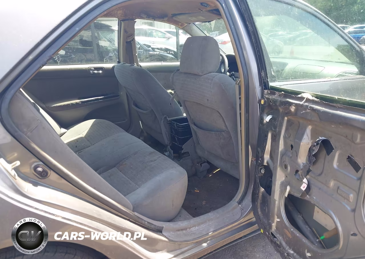 2005 Toyota Camry Le VIN:4T1BE32K35U593665 - 8