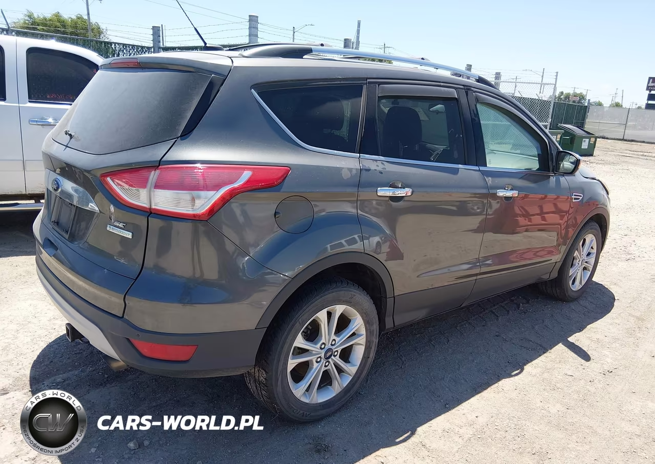 2015 Ford Escape Se VIN:1FMCU0G98FUC62156 - 4