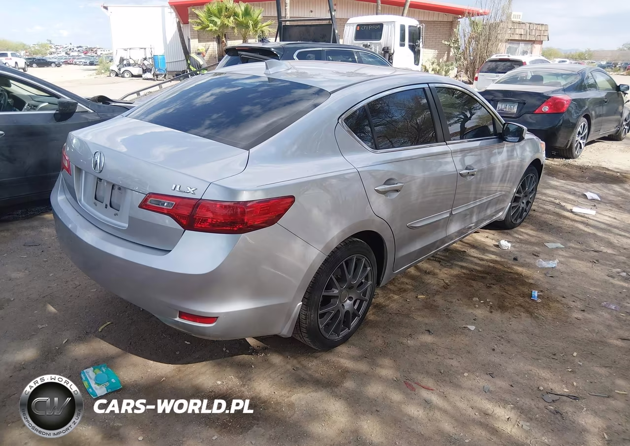 2013 Acura Ilx 2.0L VIN:19VDE1F52DE010918 - 4