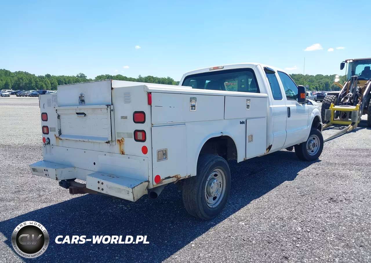 2012 Ford F-250 Xl VIN:1FT7X2B68CEC17147 - 4