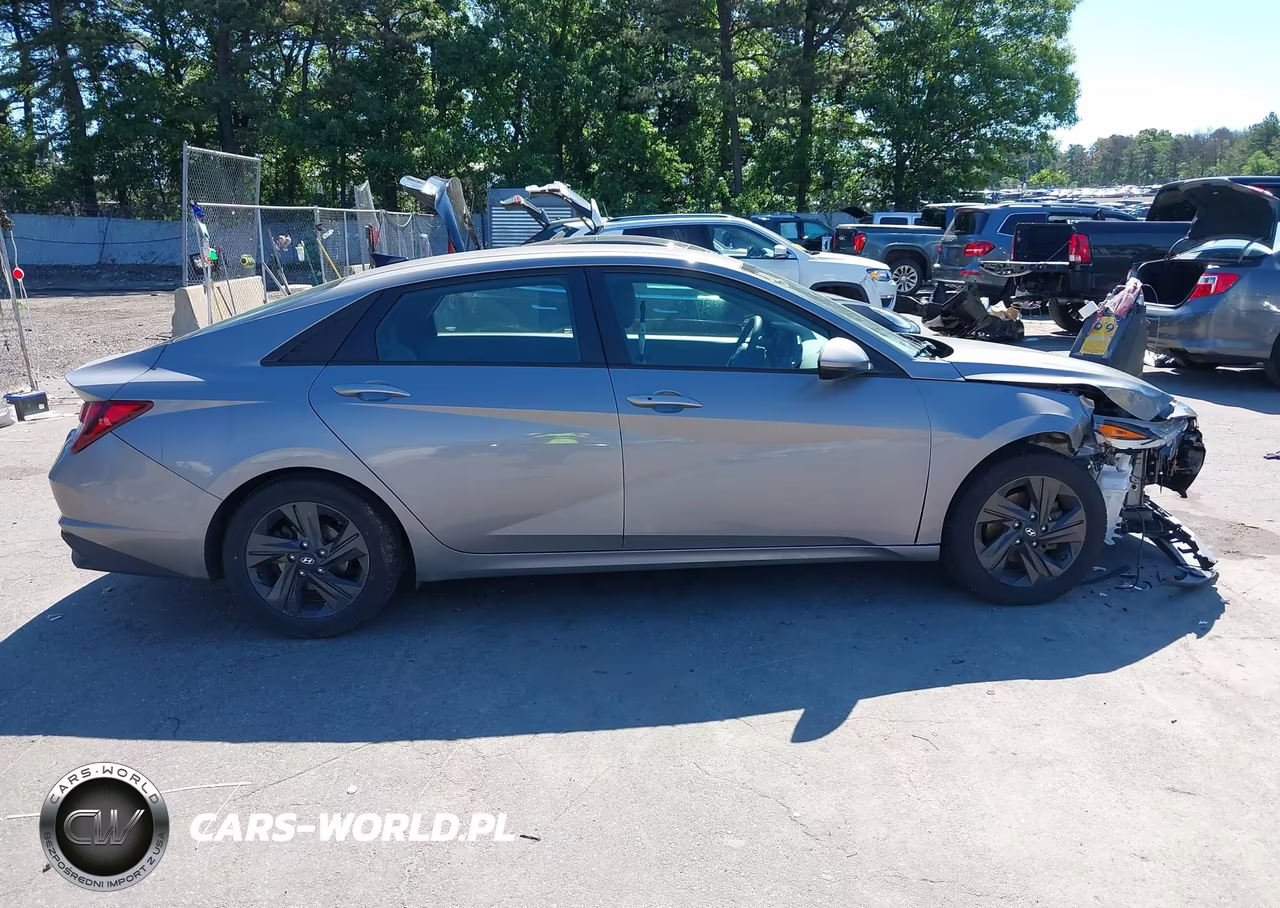 2021 Hyundai Elantra Sel VIN:KMHLM4AG4MU126957 - 13