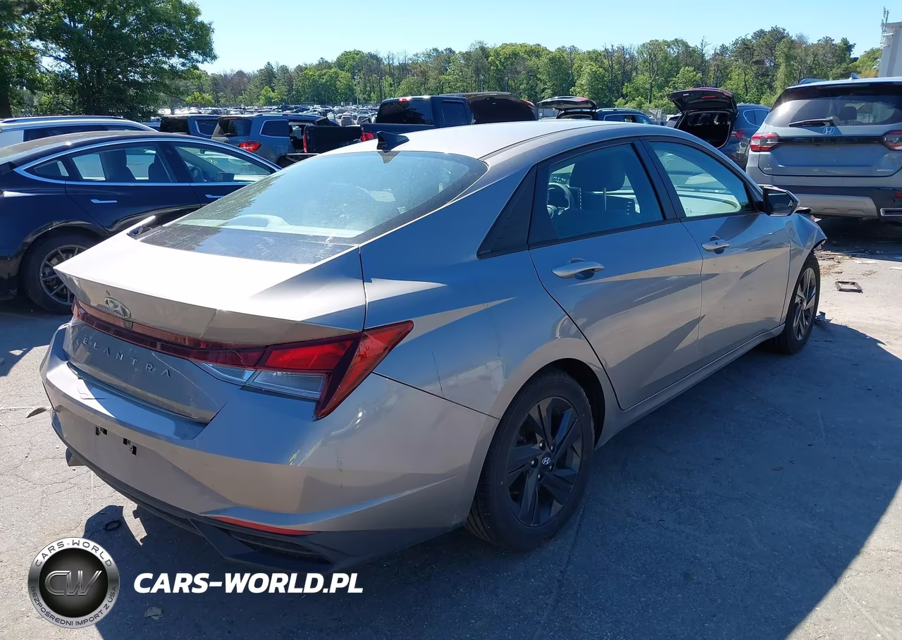 2021 Hyundai Elantra Sel VIN:KMHLM4AG4MU126957 - 4