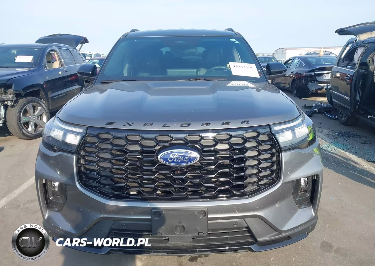 2025 Ford Explorer St-Line VIN:1FMUK8KH0SGC98682 - 13