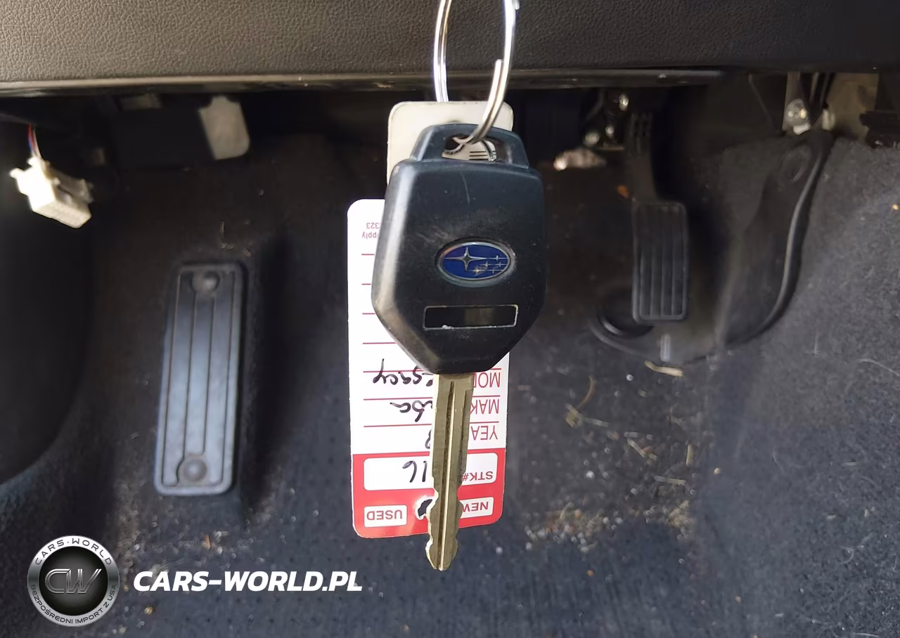 2018 Subaru Legacy 2.5I Premium VIN:4S3BNAC62J3022078 - 11