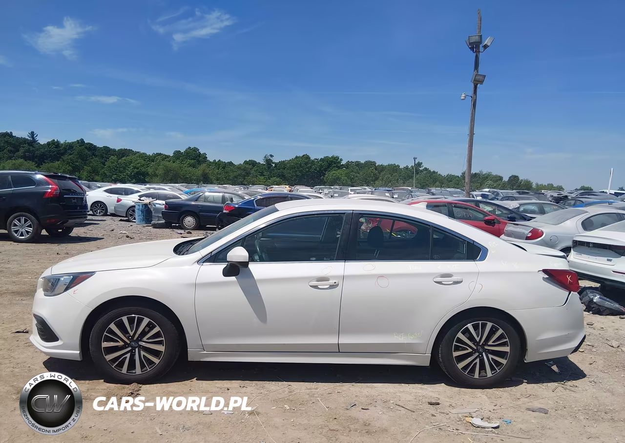 2018 Subaru Legacy 2.5I Premium VIN:4S3BNAC62J3022078 - 14