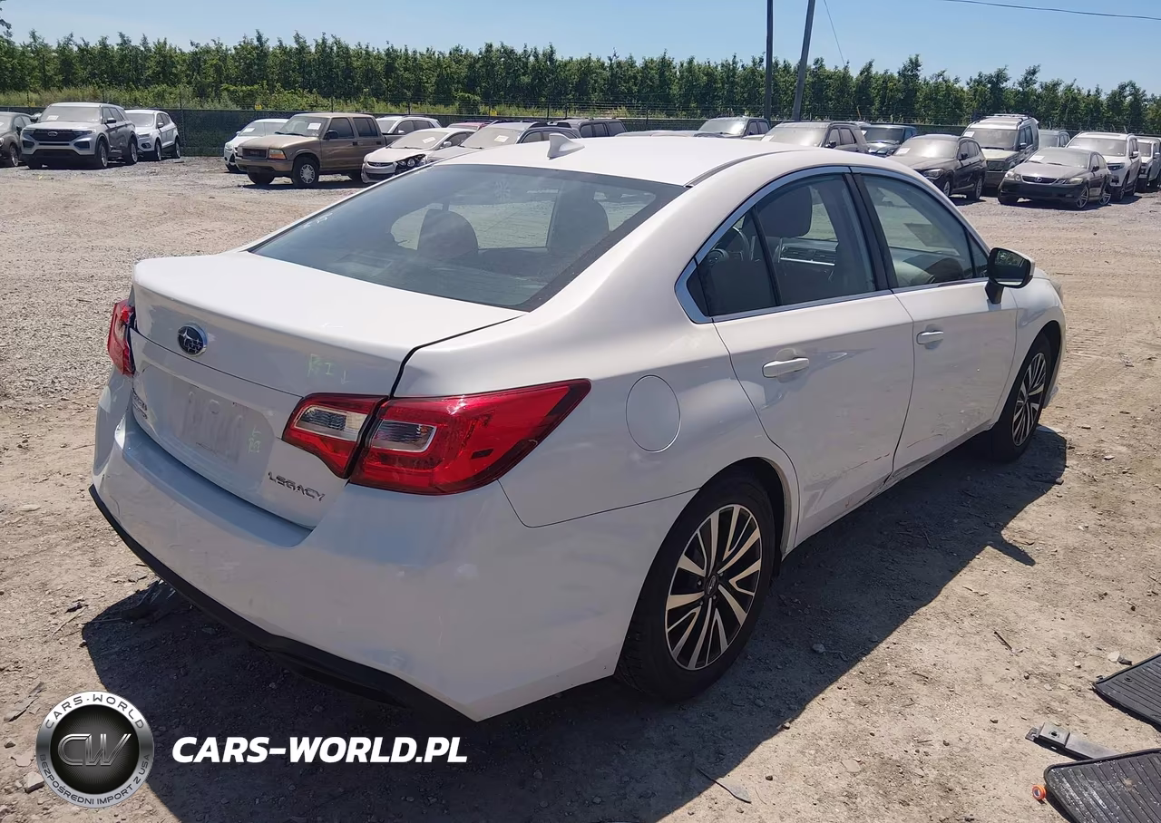 2018 Subaru Legacy 2.5I Premium VIN:4S3BNAC62J3022078 - 4