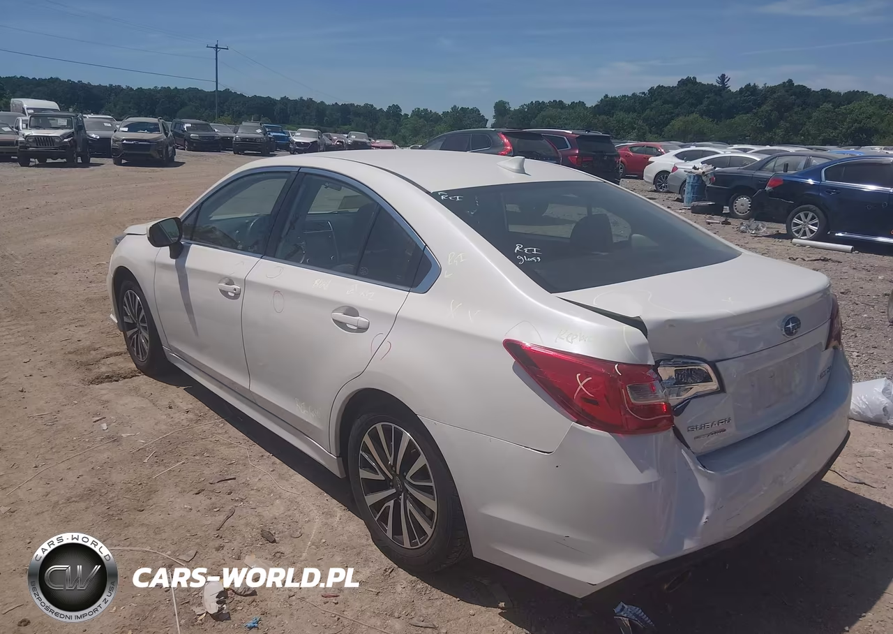 2018 Subaru Legacy 2.5I Premium VIN:4S3BNAC62J3022078 - 6