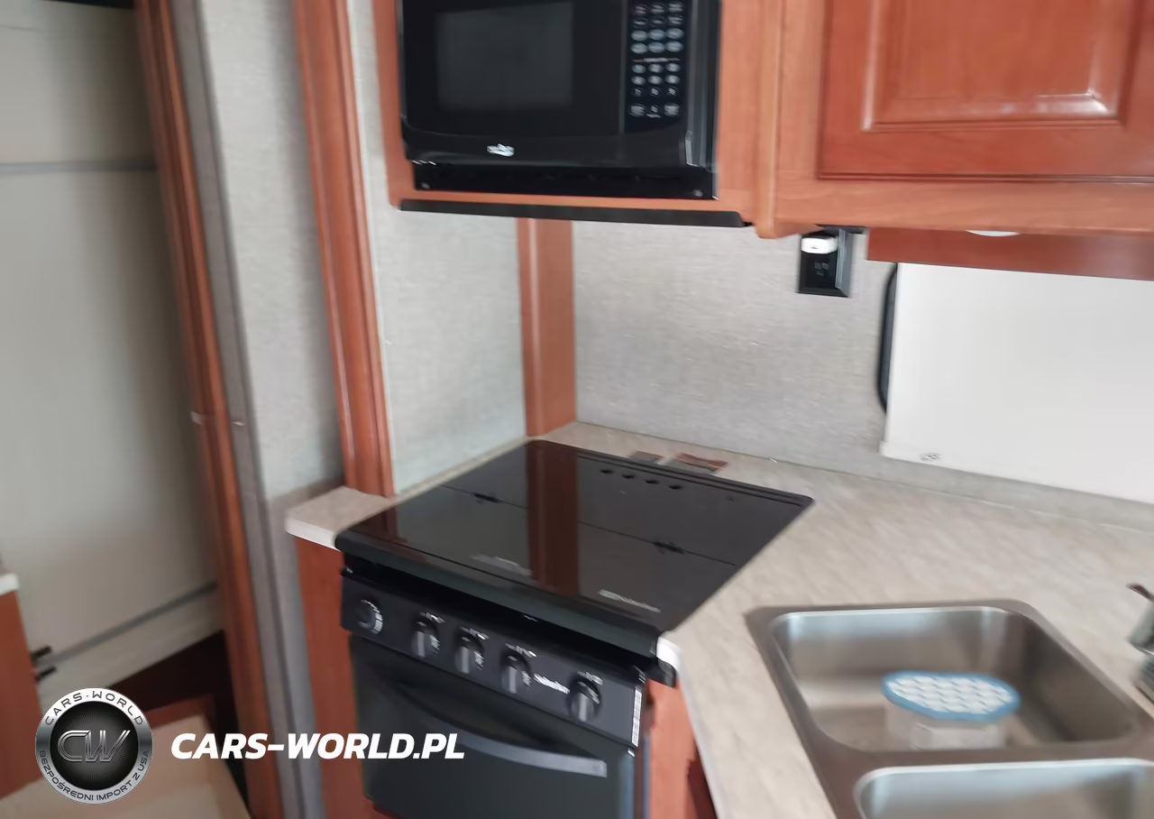 2019 Ford F53 VIN:1F65F5DY4K0A13325 - 14