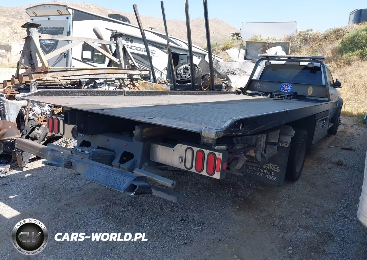 2019 Ram 5500 Chassis Tradesman-Slt VIN:3C7WRMDL2KG599836 - 4