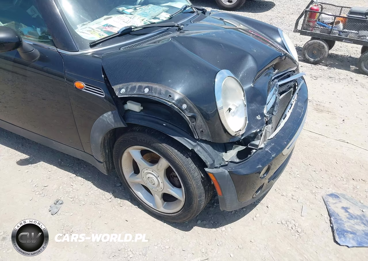 2005 Mini Cooper VIN:WMWRC33505TJ71132 - 12