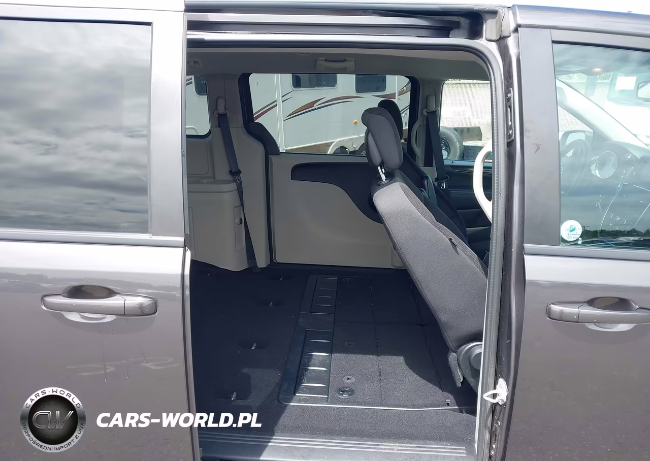 2018 Dodge Grand Caravan Se VIN:2C4RDGBG7JR288752 - 8