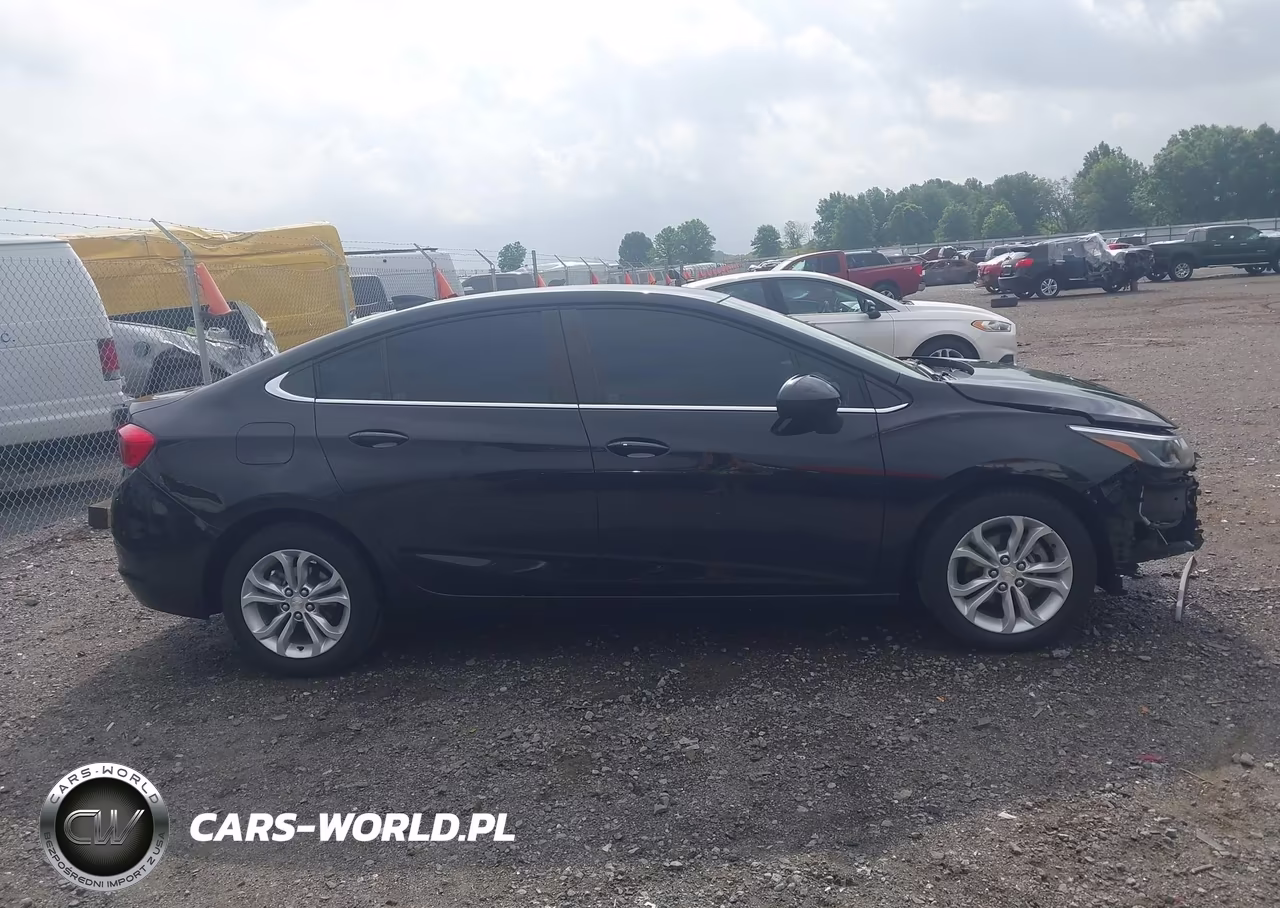 2019 Chevrolet Cruze Lt VIN:1G1BE5SMXK7121130 - 14