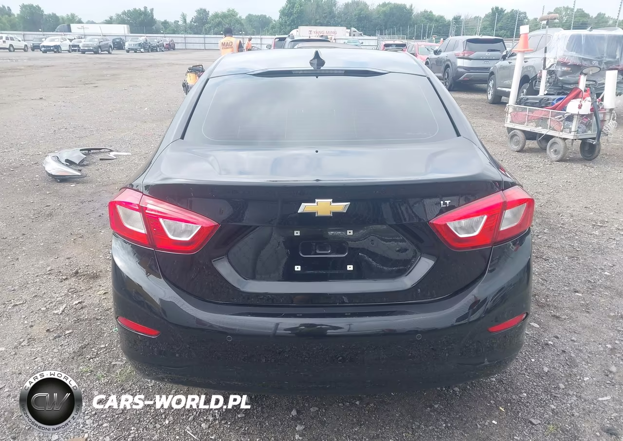 2019 Chevrolet Cruze Lt VIN:1G1BE5SMXK7121130 - 17