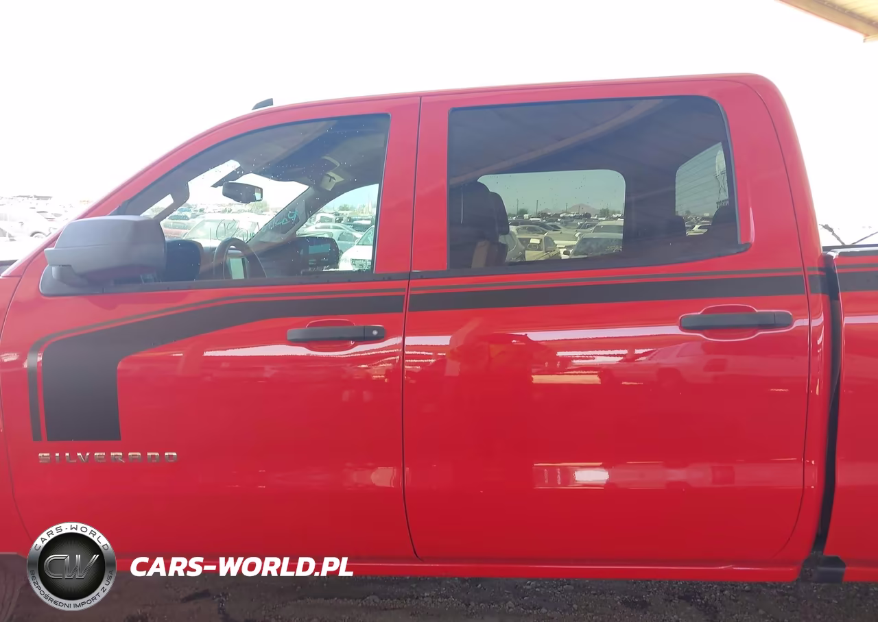 2018 Chevrolet Silverado 1500 Custom VIN:3GCPCPEC7JG269675 - 14