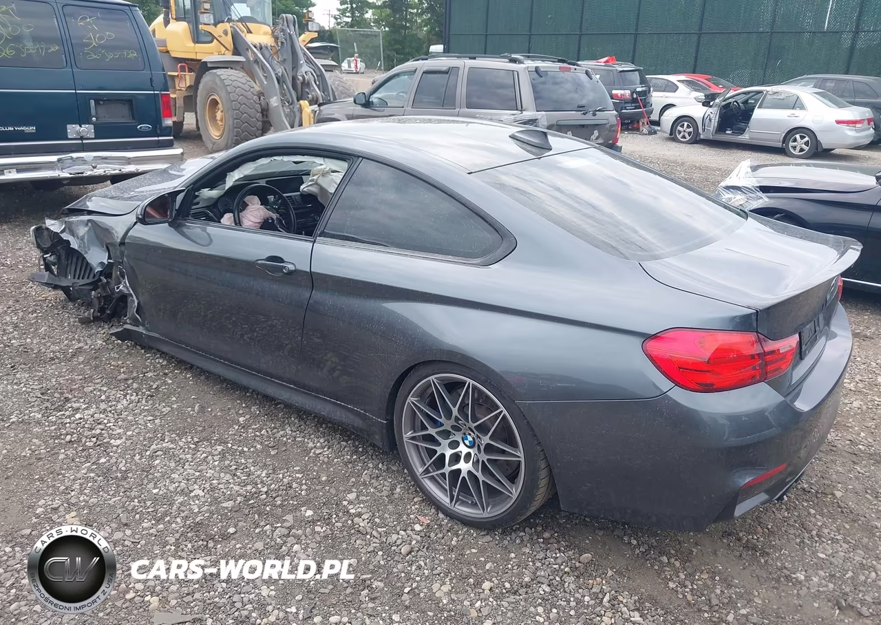 2016 BMW M4 VIN:WBS3R9C57GK339098 - 3
