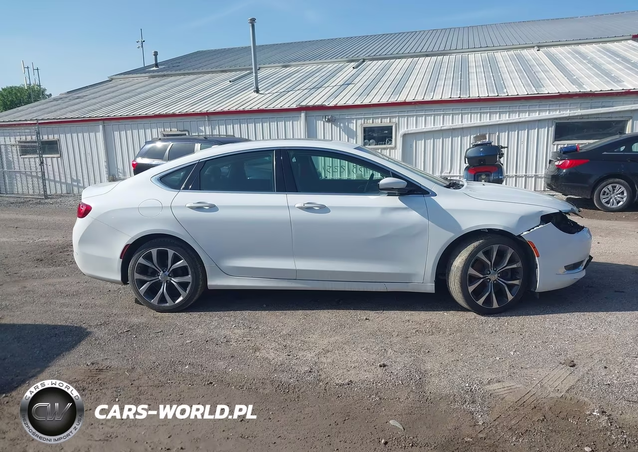 2016 Chrysler 200 C VIN:1C3CCCCG2GN139787 - 13