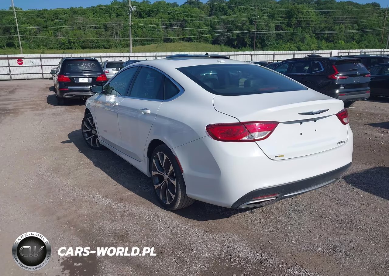 2016 Chrysler 200 C VIN:1C3CCCCG2GN139787 - 3