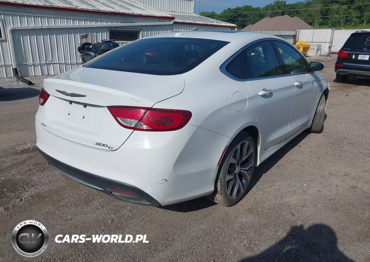 2016 Chrysler 200 C VIN:1C3CCCCG2GN139787 - 4