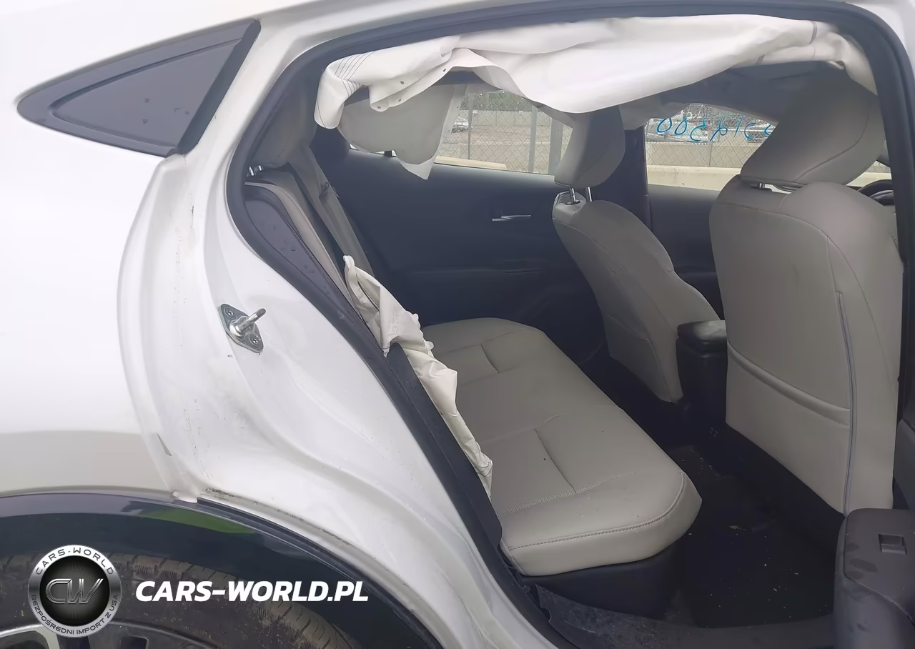 2024 Toyota Prius Xle VIN:JTDACAAU5R3043764 - 8