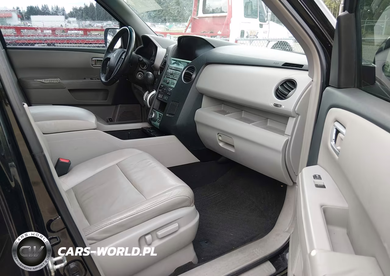 2009 Honda Pilot Touring VIN:5FNYF48909B016161 - 5