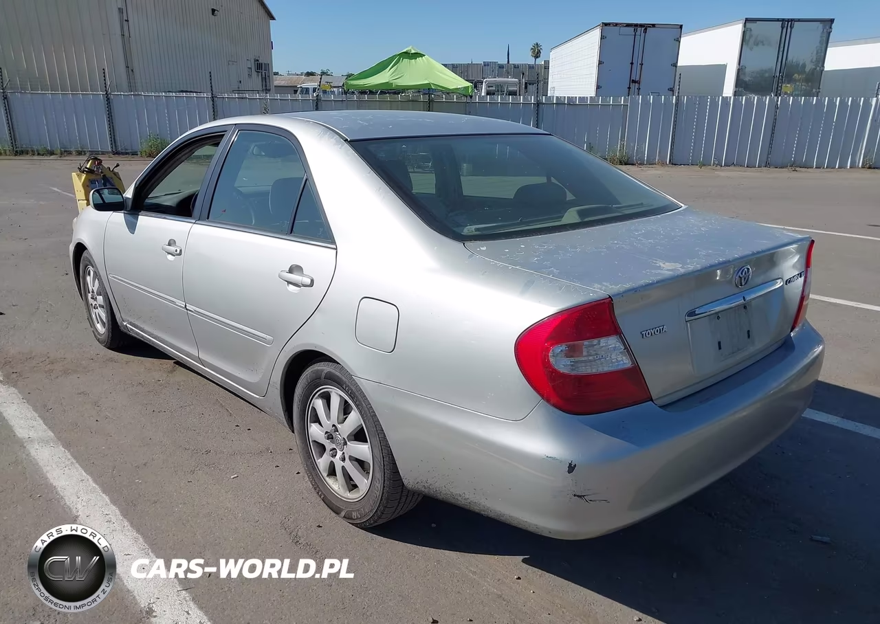2003 Toyota Camry Xle VIN:4T1BE30K23U671238 - 3