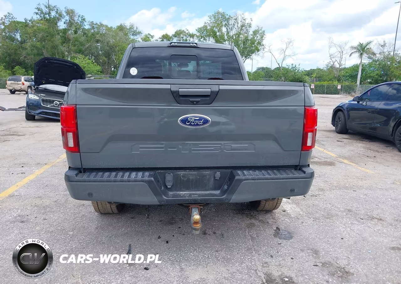 2018 Ford F-150 Xlt VIN:1FTFX1EG2JFB08264 - 17