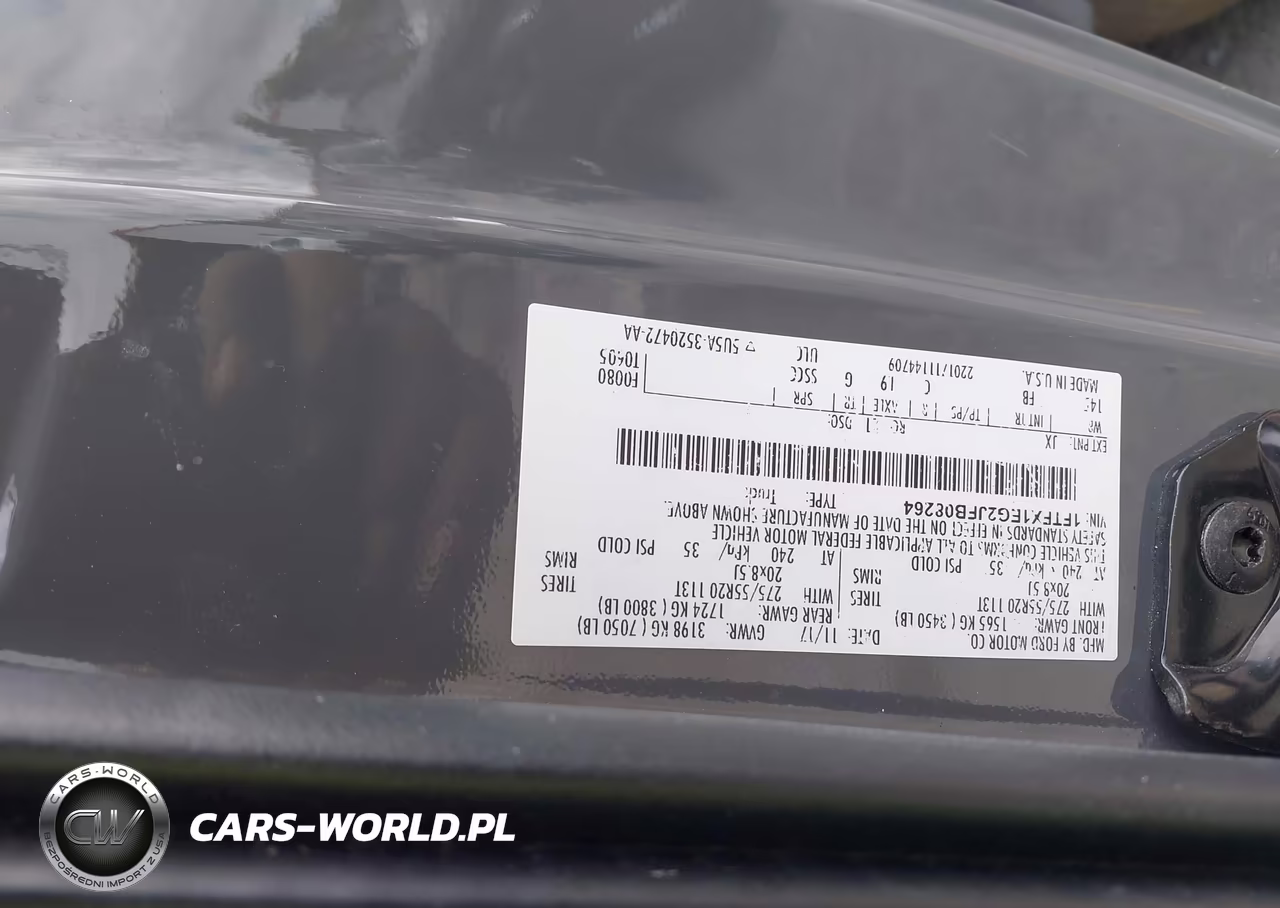 2018 Ford F-150 Xlt VIN:1FTFX1EG2JFB08264 - 9