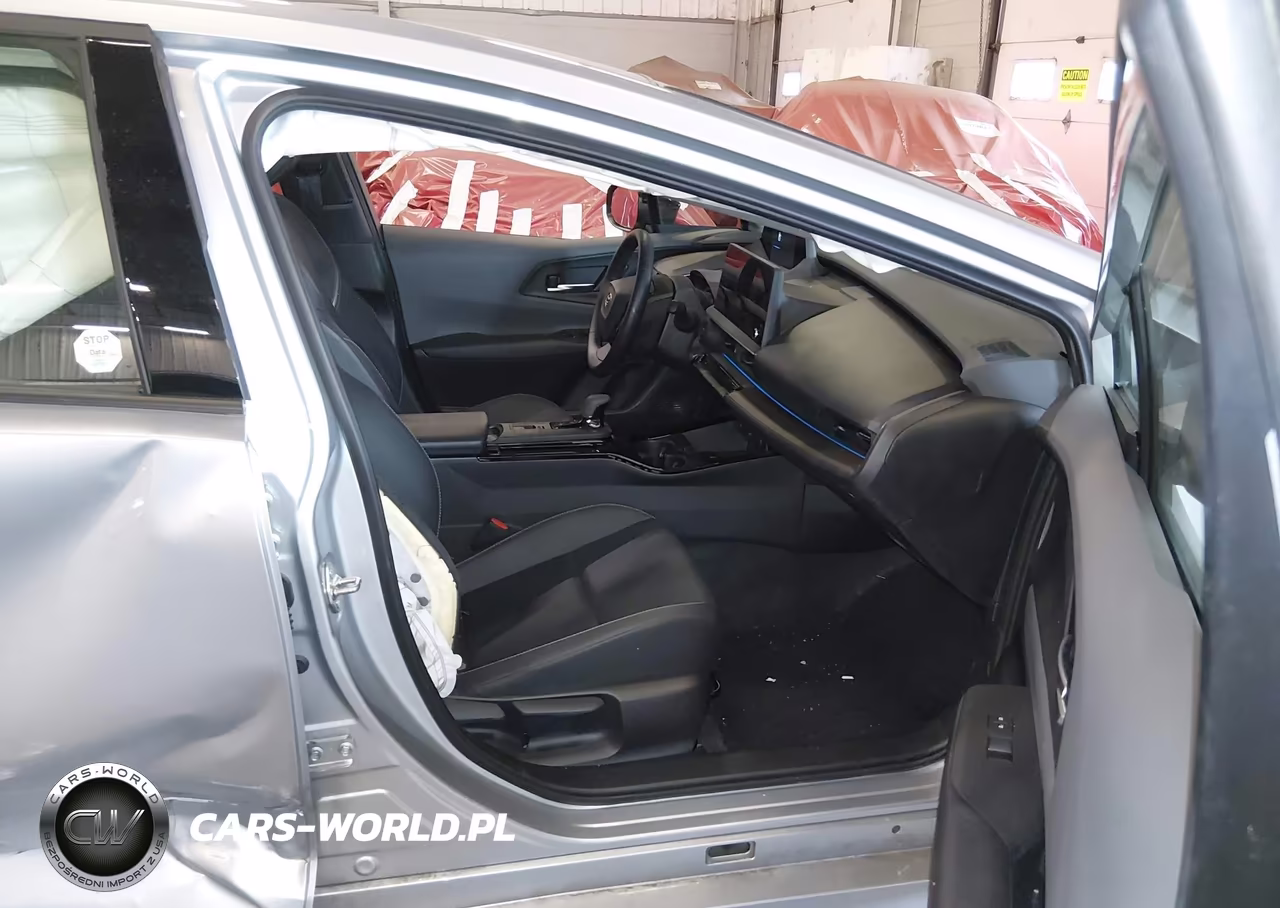 2025 Toyota Prius Xle Awd-E VIN:JTDADABU2S3030763 - 5