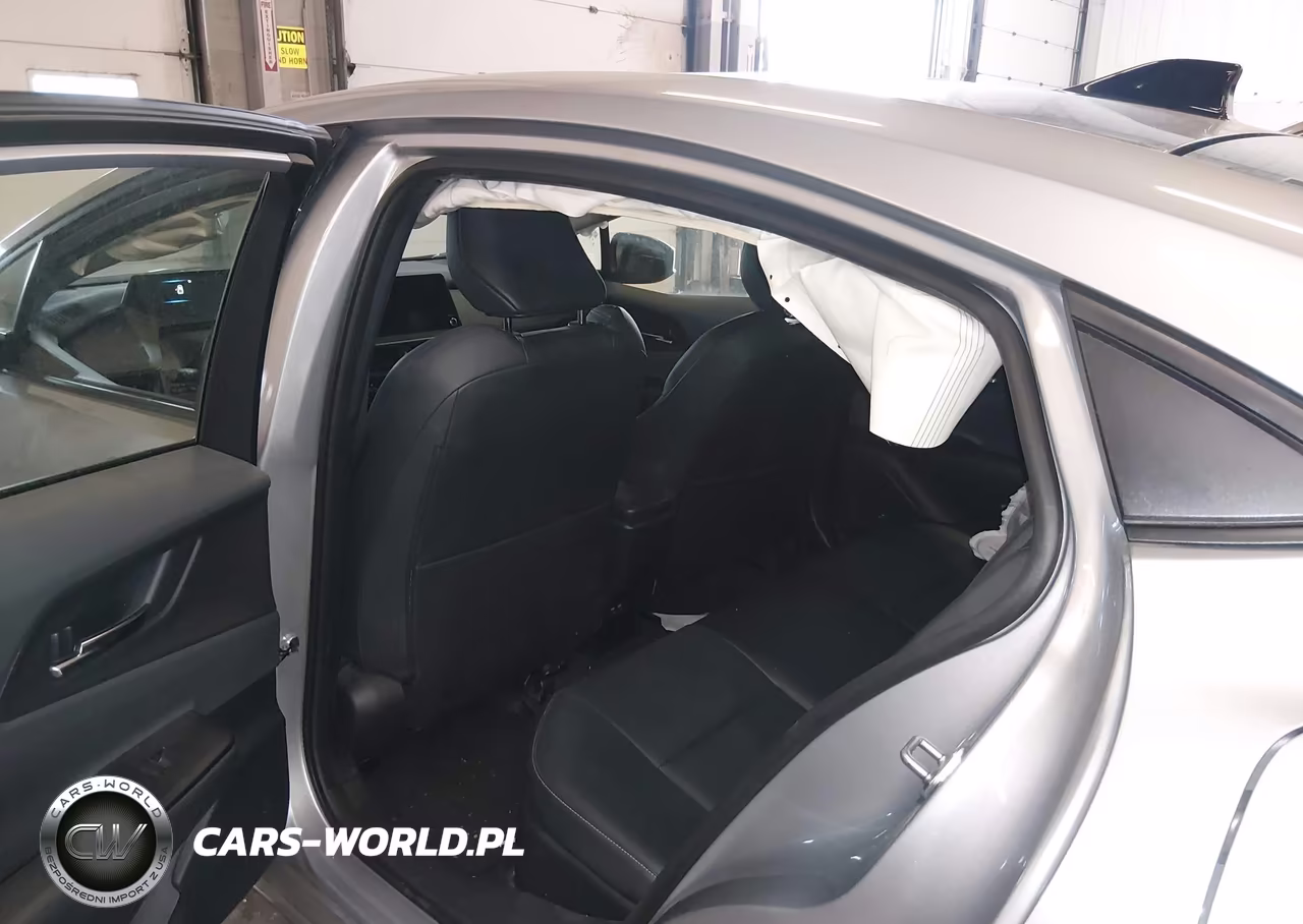 2025 Toyota Prius Xle Awd-E VIN:JTDADABU2S3030763 - 8