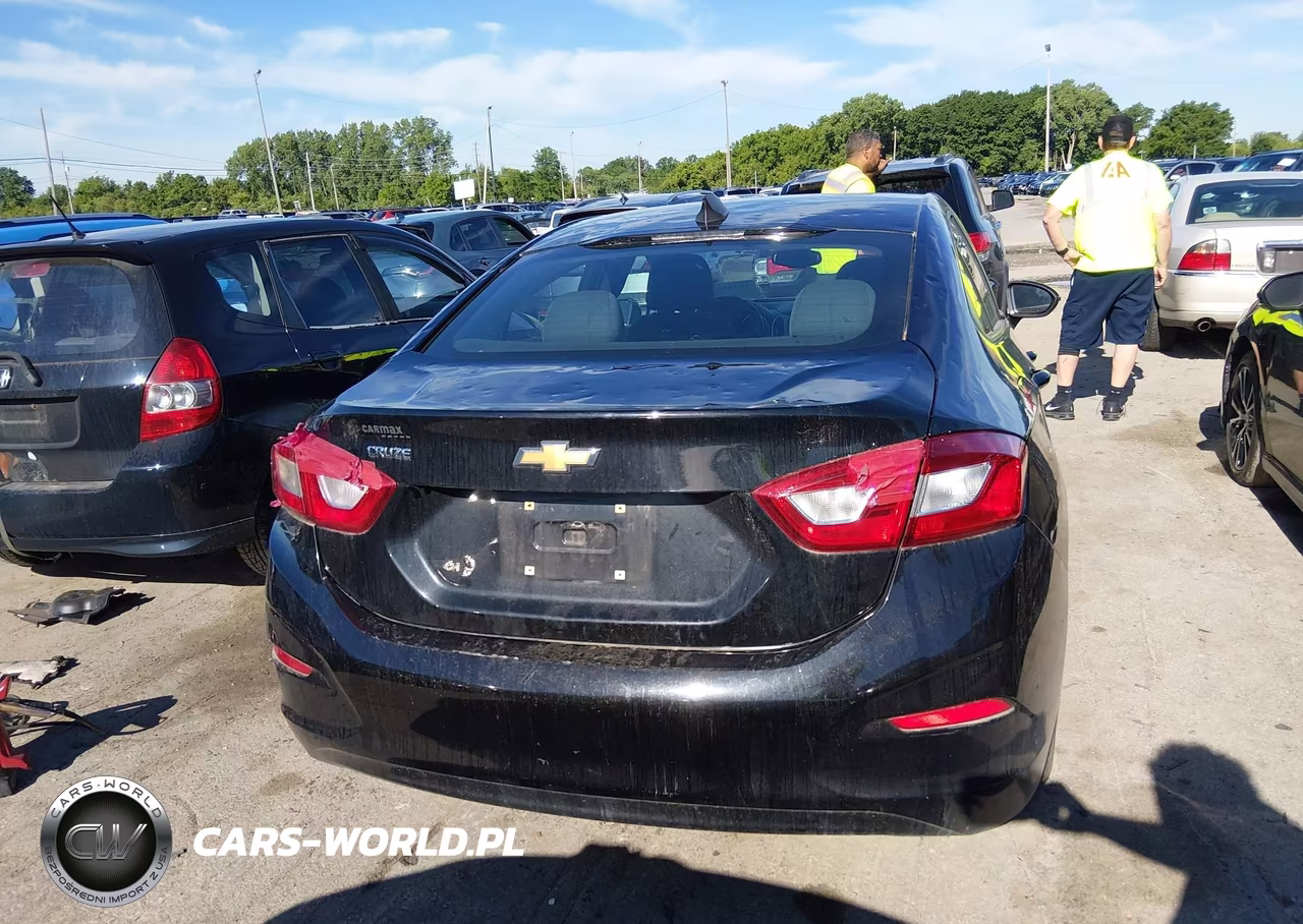 2018 Chevrolet Cruze Ls Auto VIN:1G1BC5SM3J7199298 - 16