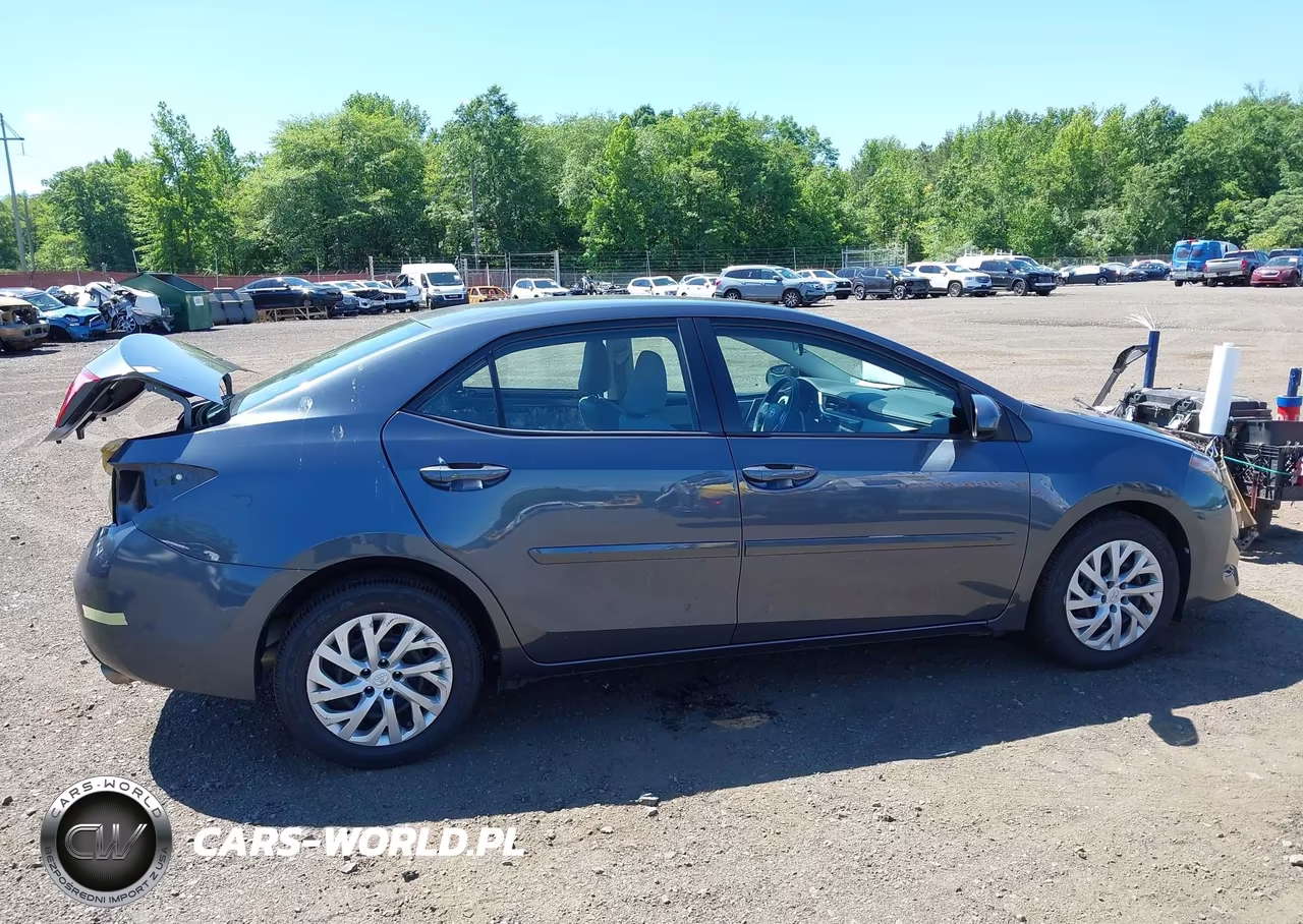 2017 Toyota Corolla Le VIN:2T1BURHE0HC842937 - 14