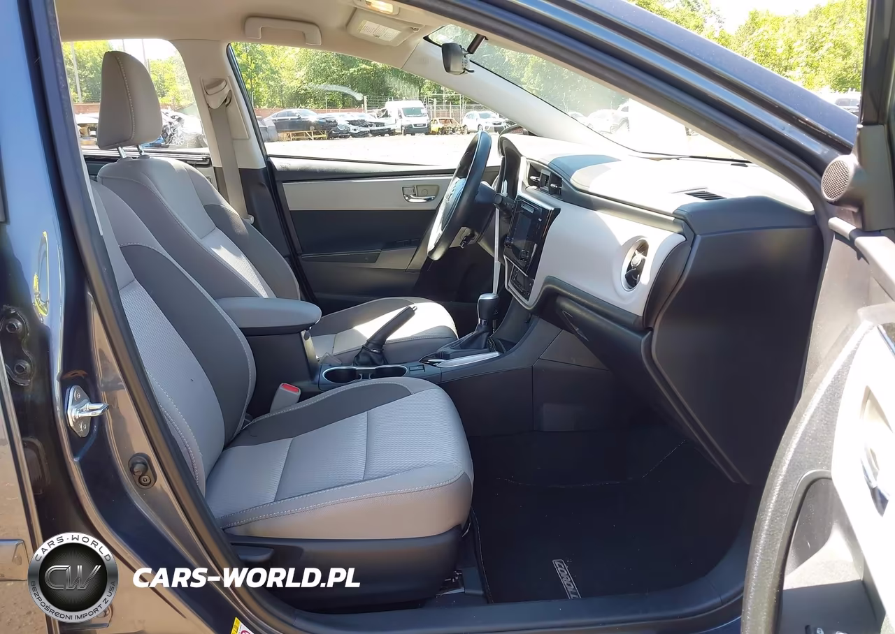 2017 Toyota Corolla Le VIN:2T1BURHE0HC842937 - 5
