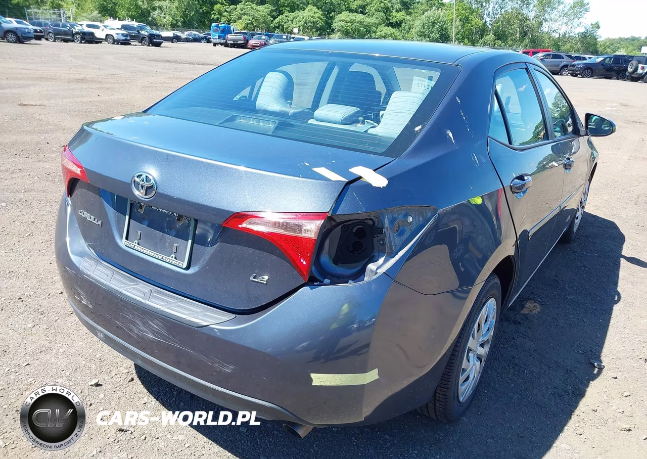 2017 Toyota Corolla Le VIN:2T1BURHE0HC842937 - 6