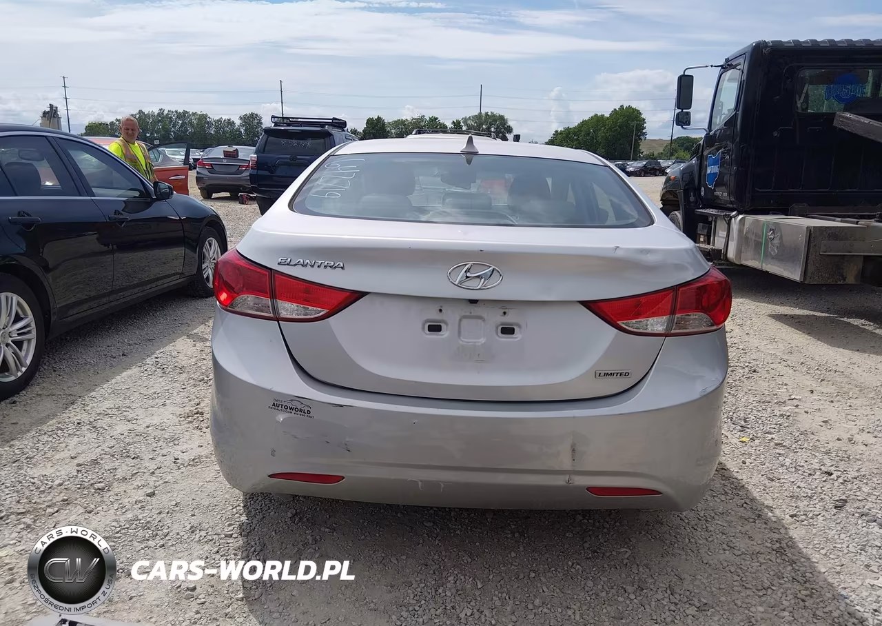 2013 Hyundai Elantra Limited VIN:KMHDH4AE5DU642719 - 16