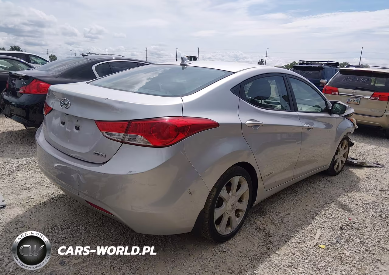 2013 Hyundai Elantra Limited VIN:KMHDH4AE5DU642719 - 4