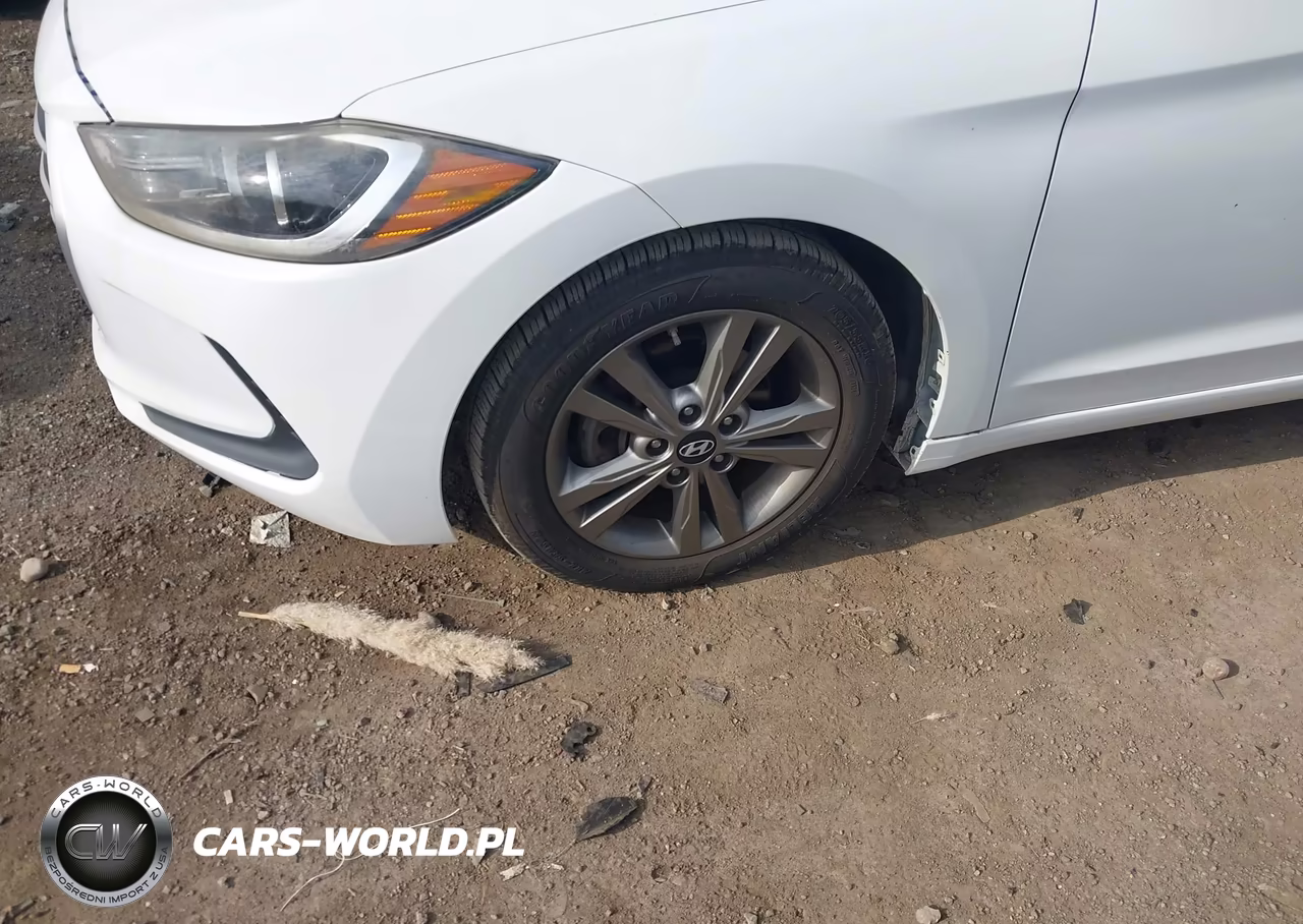 2017 Hyundai Elantra Se VIN:5NPD84LF6HH123849 - 17